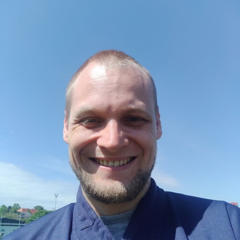 Oliver Haas neu 800.jpg